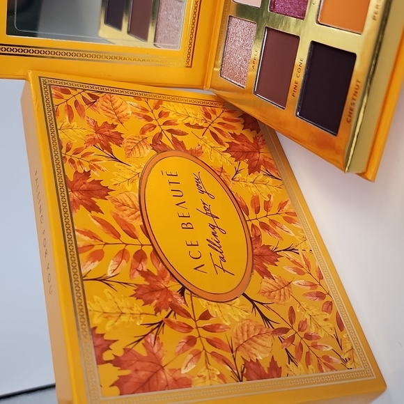 Ace Beaute Falling For You Eyeshadow Palette - Picture 6 of 12